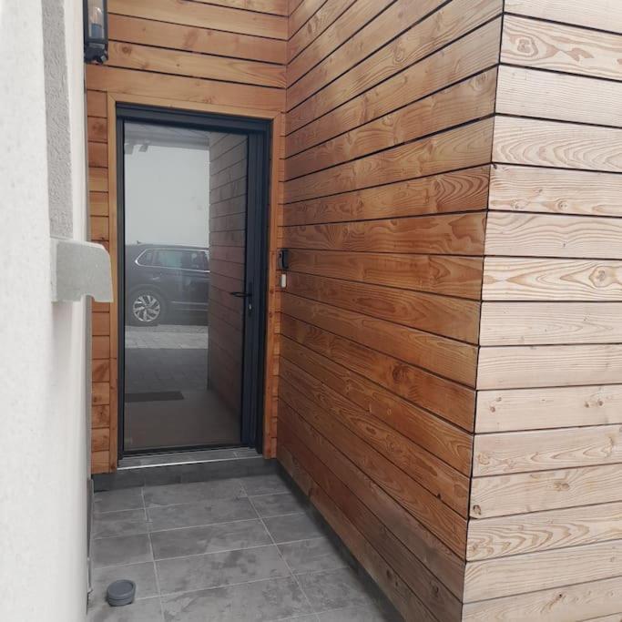דירות לה מאנש Joli Studio Avec Stationnement Gratuit Dans La Rue מראה חיצוני תמונה